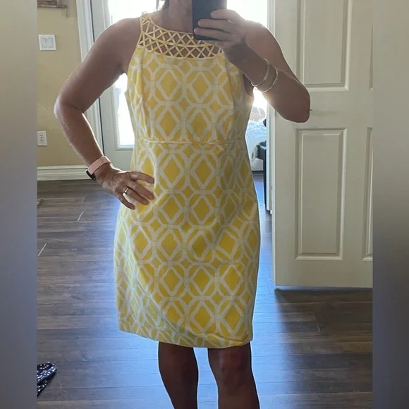 ⭐️ Lilly Pulitzer Dress ⭐️ Excellent Condition, Barely Worn⭐️ - Picture 2 of 6